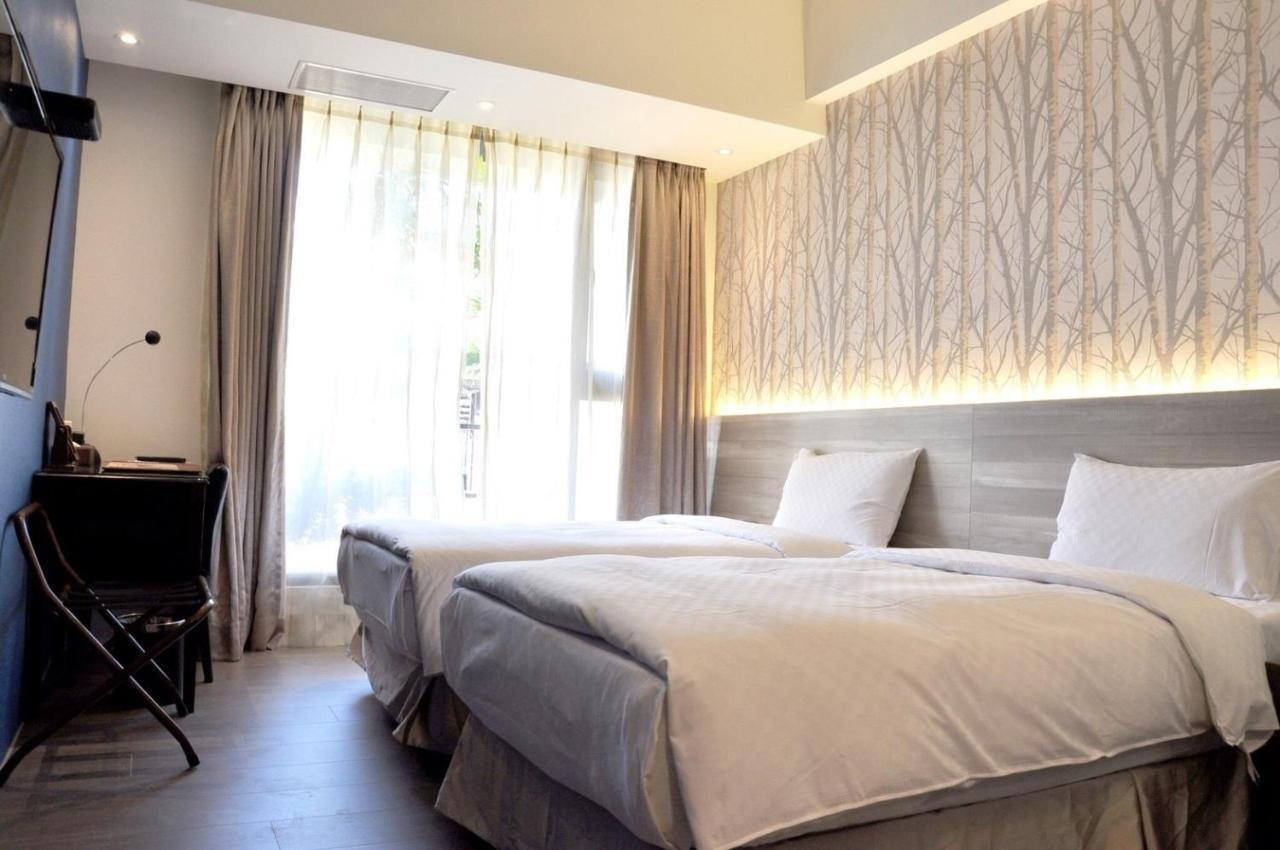 Hotel Kun Tour Taizhong Zewnętrze zdjęcie